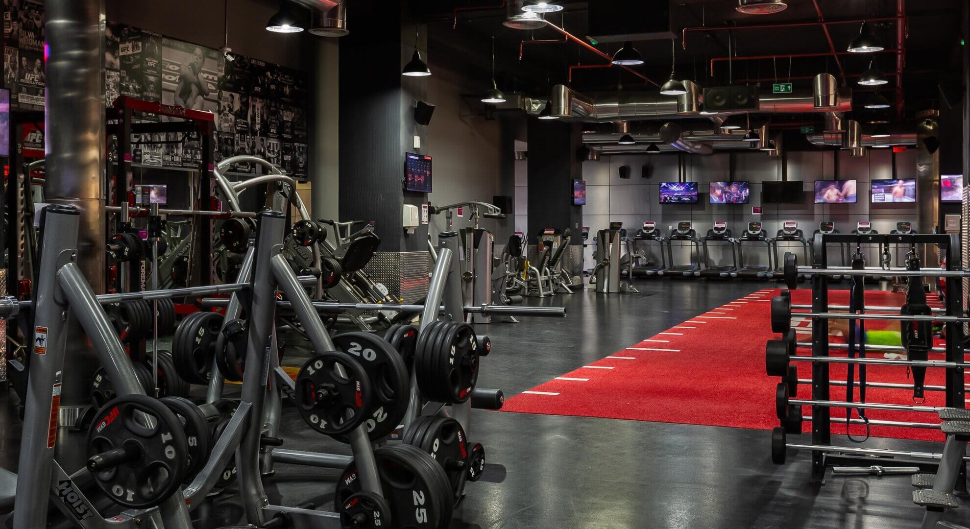 Beach hotel in Dubai! Rove JBR Hotel with Gym & Pool access